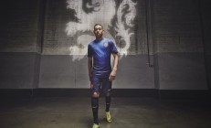 九游娱乐官方-德甲争冠夜与NBA纪录夜，当足球激情碰撞篮球传奇