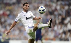 九游娱乐官方网站-逆转之夜，西亚卡姆关键一击，湖人惊险翻盘篮网