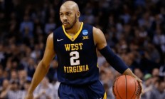 九游娱乐首页-尼斯队老将复出，期待带领球队取胜的简单介绍