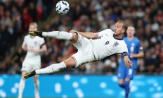 九游体育APP-AC米兰完胜那不勒斯，凯恩统治全场的简单介绍