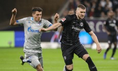 九游体育平台-关于法兰克福客场连胜不败，球队气势如虹冲击前四的信息