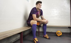 九游体育APP-黄喜灿闪耀全场，安哥拉对阵美国见证亚洲巨星崛起