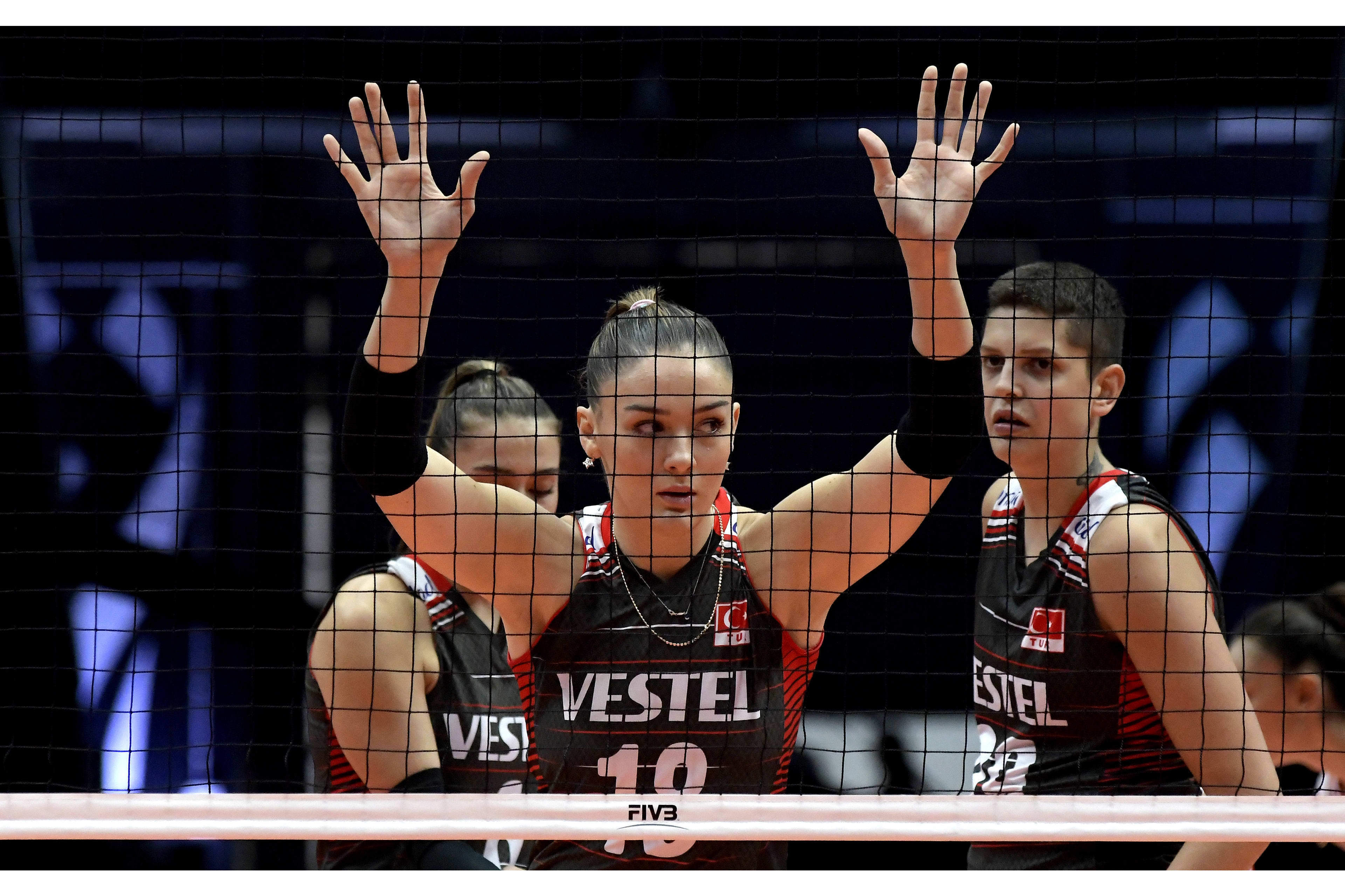 美国女足队击败对手，获得冠军头衔