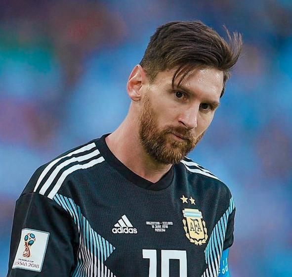 杜塞尔多夫球员努力奋战，赢得决定性胜利