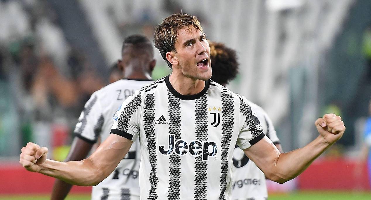 包含尤文图斯连胜，冠军形势一片大好的词条