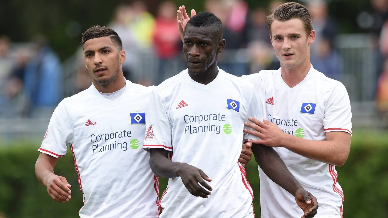 汉堡球队希望通过阵容调整，解决目前问题的简单介绍