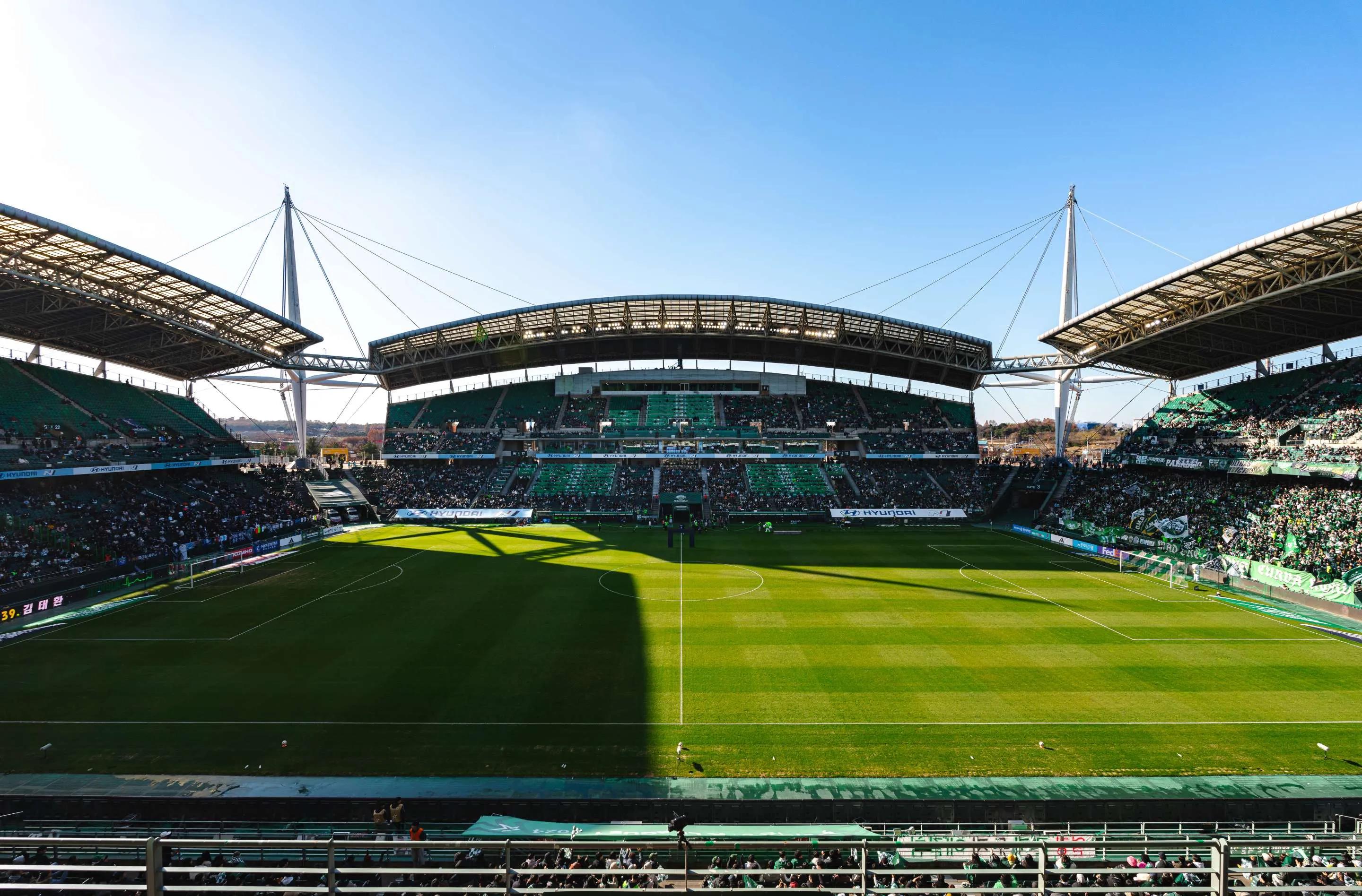 火爆足球场：墨西哥队喜获胜利的简单介绍