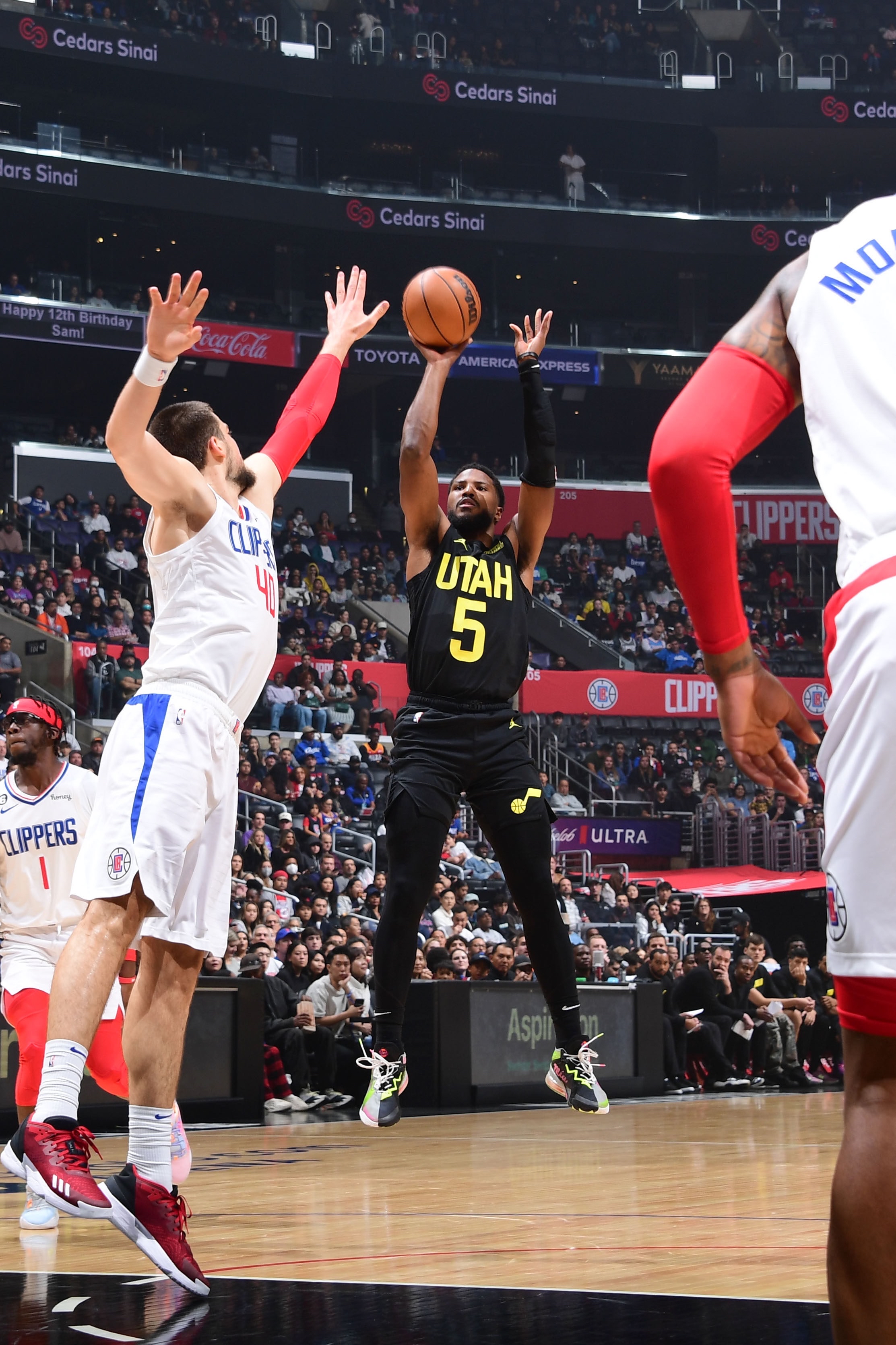 关于快船遭遇汽车倒灌，乔治空砍35分无奈输球的信息