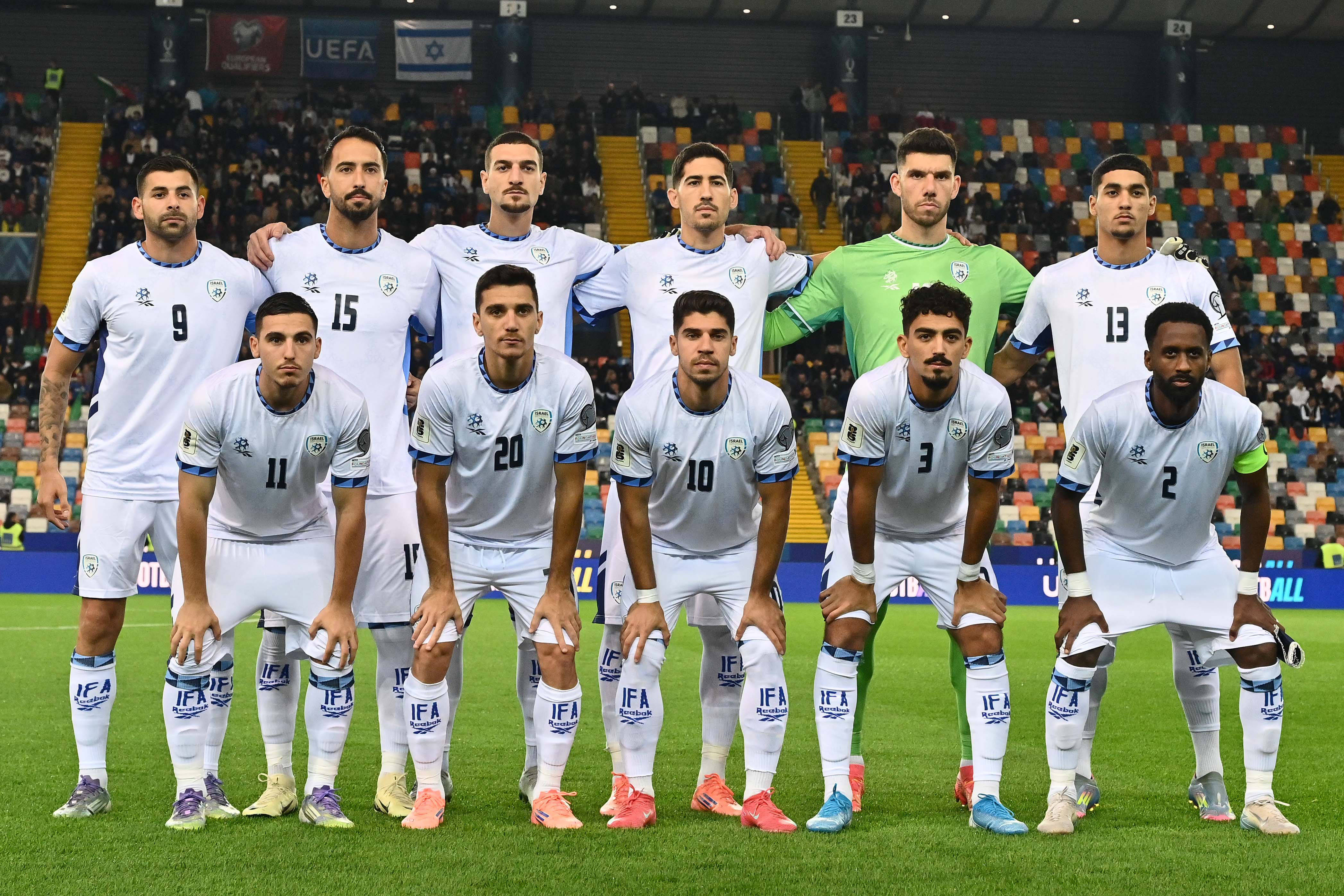 意大利队在全球足球比赛中获胜 意大利队在全球足球比赛中获胜