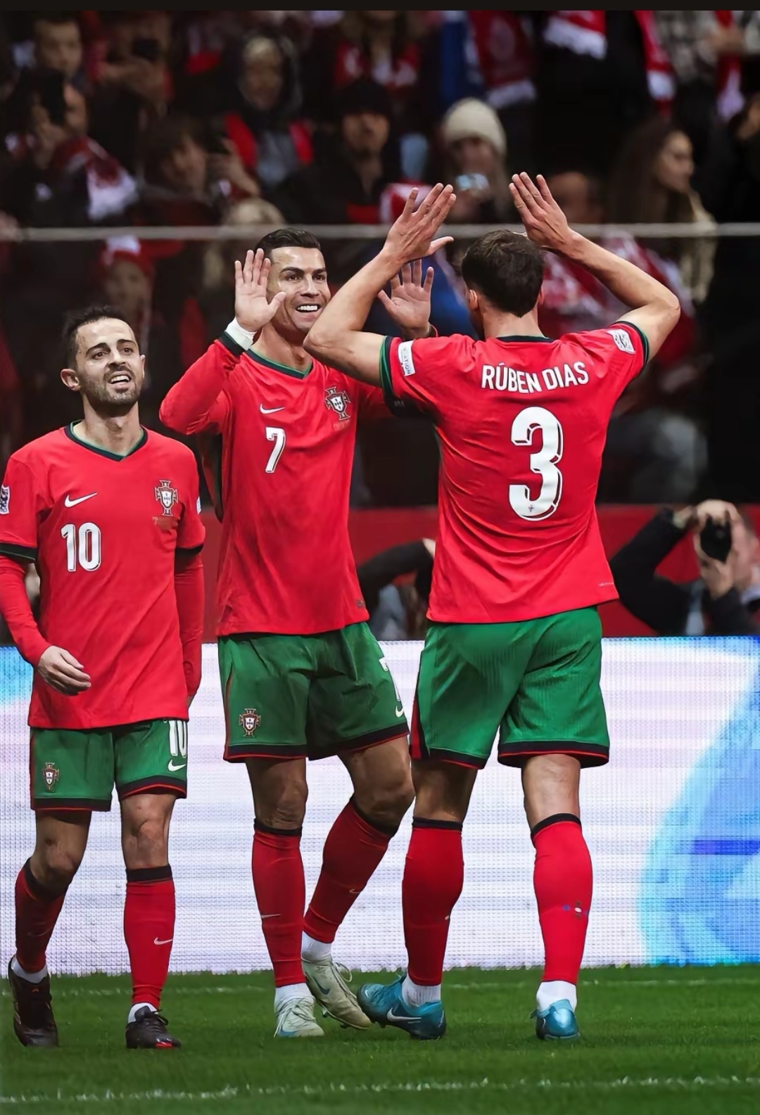 精彩回顾：欧国联半决赛惊心动魄的简单介绍