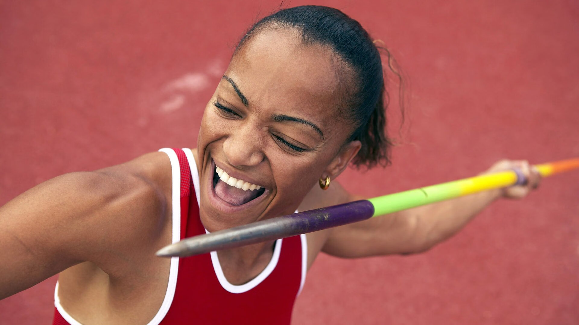 战术博弈与巨星闪耀，广东队体系压制湖人，字母哥末节定乾坤