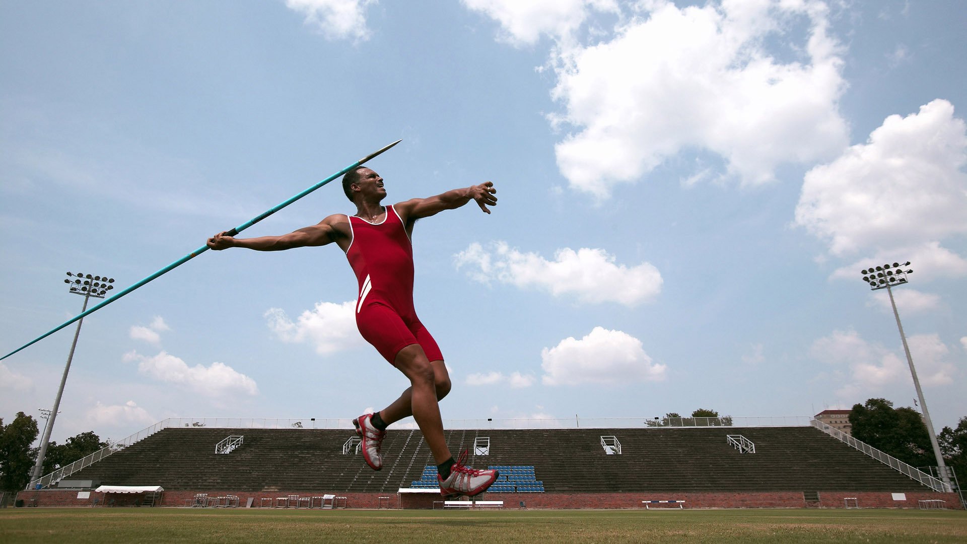 舞台越大越强,劳塔罗的蜕变与新西兰掀翻巴萨的启示