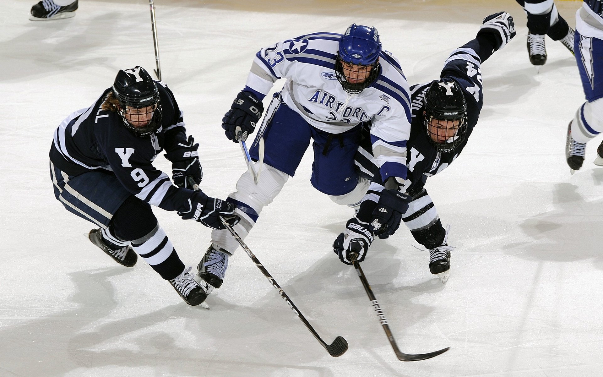 掌控节奏的艺术，布伦森如何让活塞在雄鹿面前奏响独特乐章
