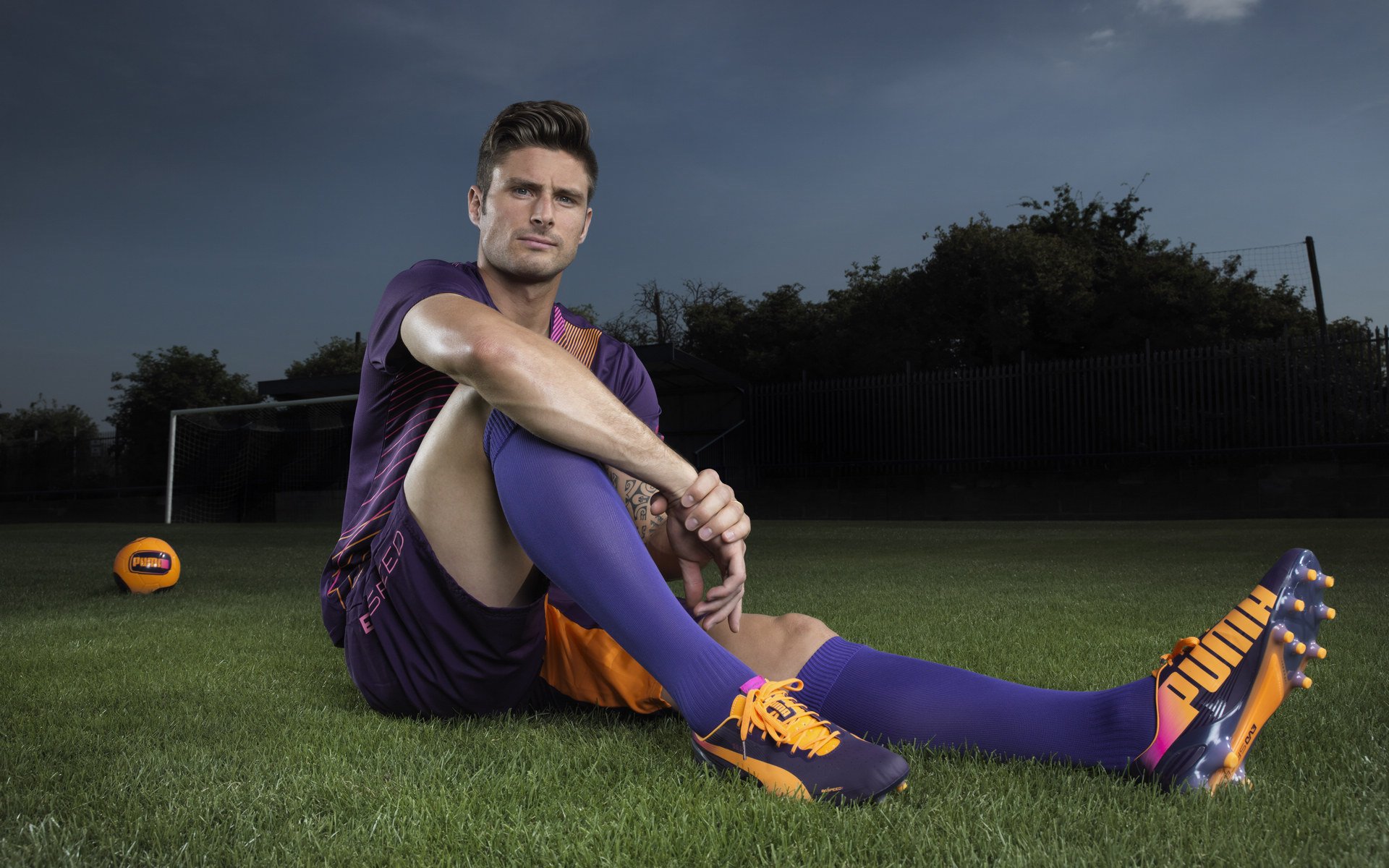 巴黎轻取南非，基耶萨在焦点战中证明自己，一场关于天赋与坚韧的胜利