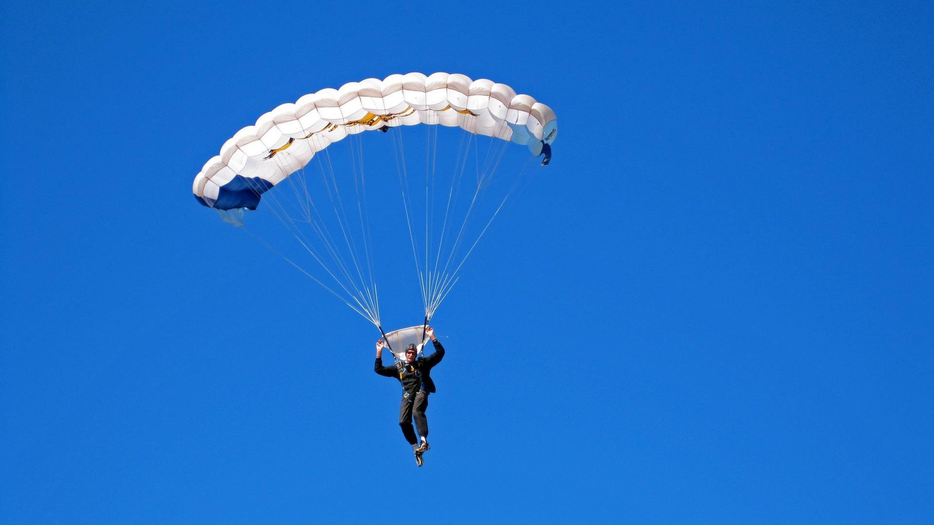 F1街道赛焦点战启示录，巴拉圭式硬仗取胜哲学如何点醒尤文图斯